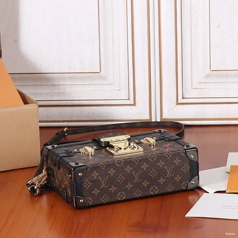 Bag LV 2309YA0017 0815
